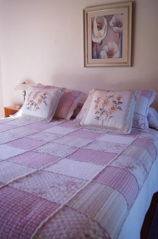 Economy Hostel Tierra Noble Bed&Breakfast Santa Cruz Exterior foto