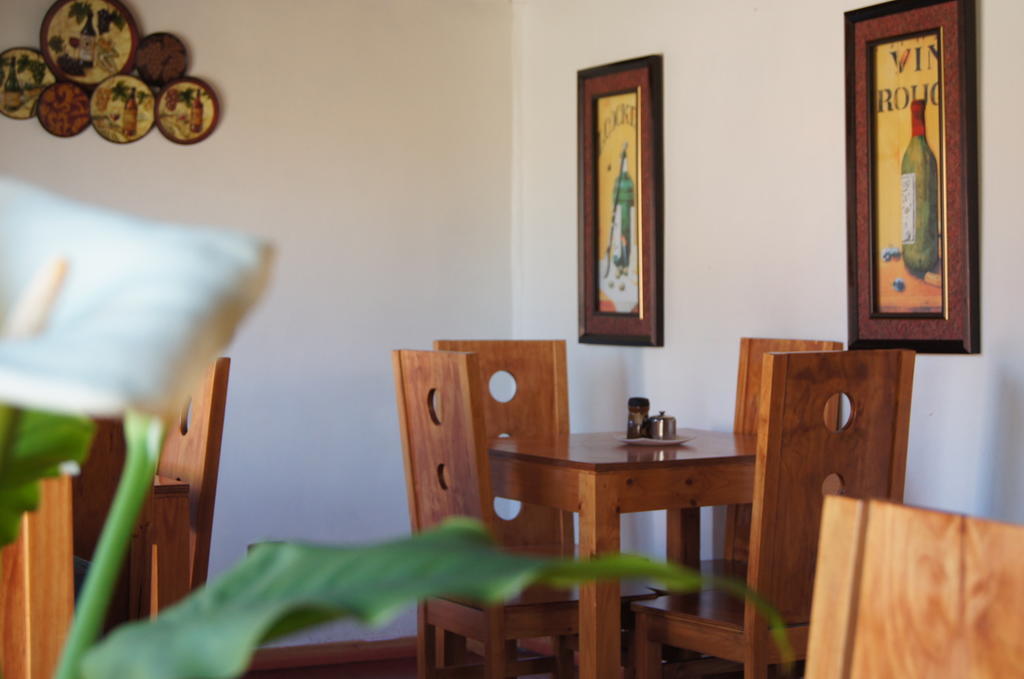 Economy Hostel Tierra Noble Bed&Breakfast Santa Cruz Exterior foto